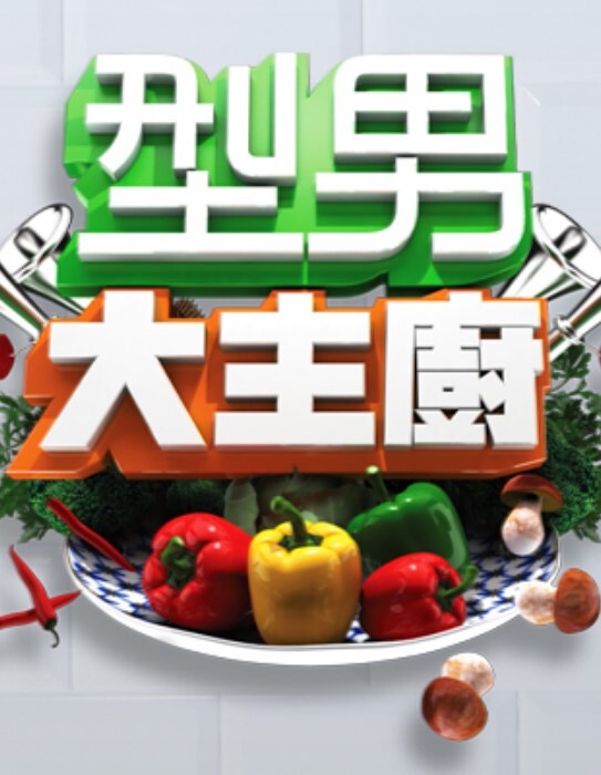 身材娇小的美女，和黑人篮球教练在浴室内的剧烈性爱 - 每日大赛